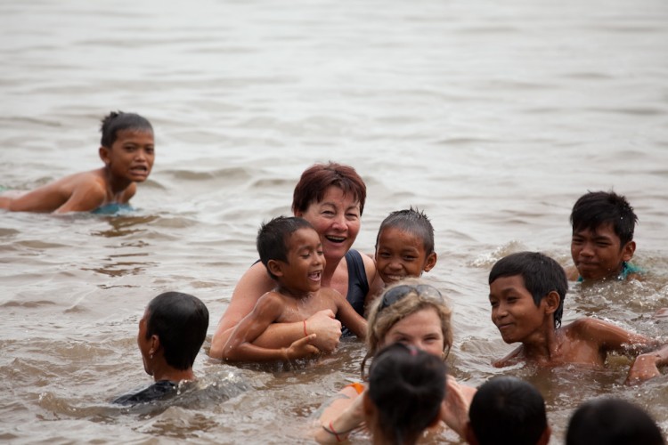 Christine mit den Kindern