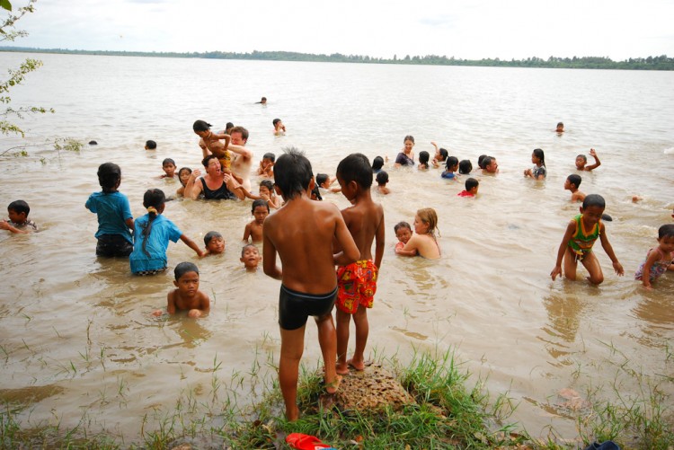 Gewusel im Baray Lake