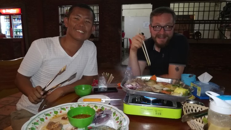 Abendessen mit Savong